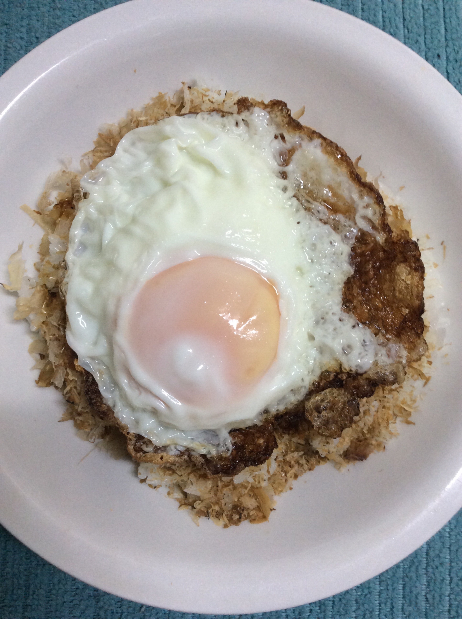 おかかたっぷり♪目玉焼き丼