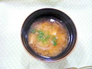 玉ねぎと豆腐の味噌汁 レシピ 作り方 By Hime Tarako 楽天レシピ