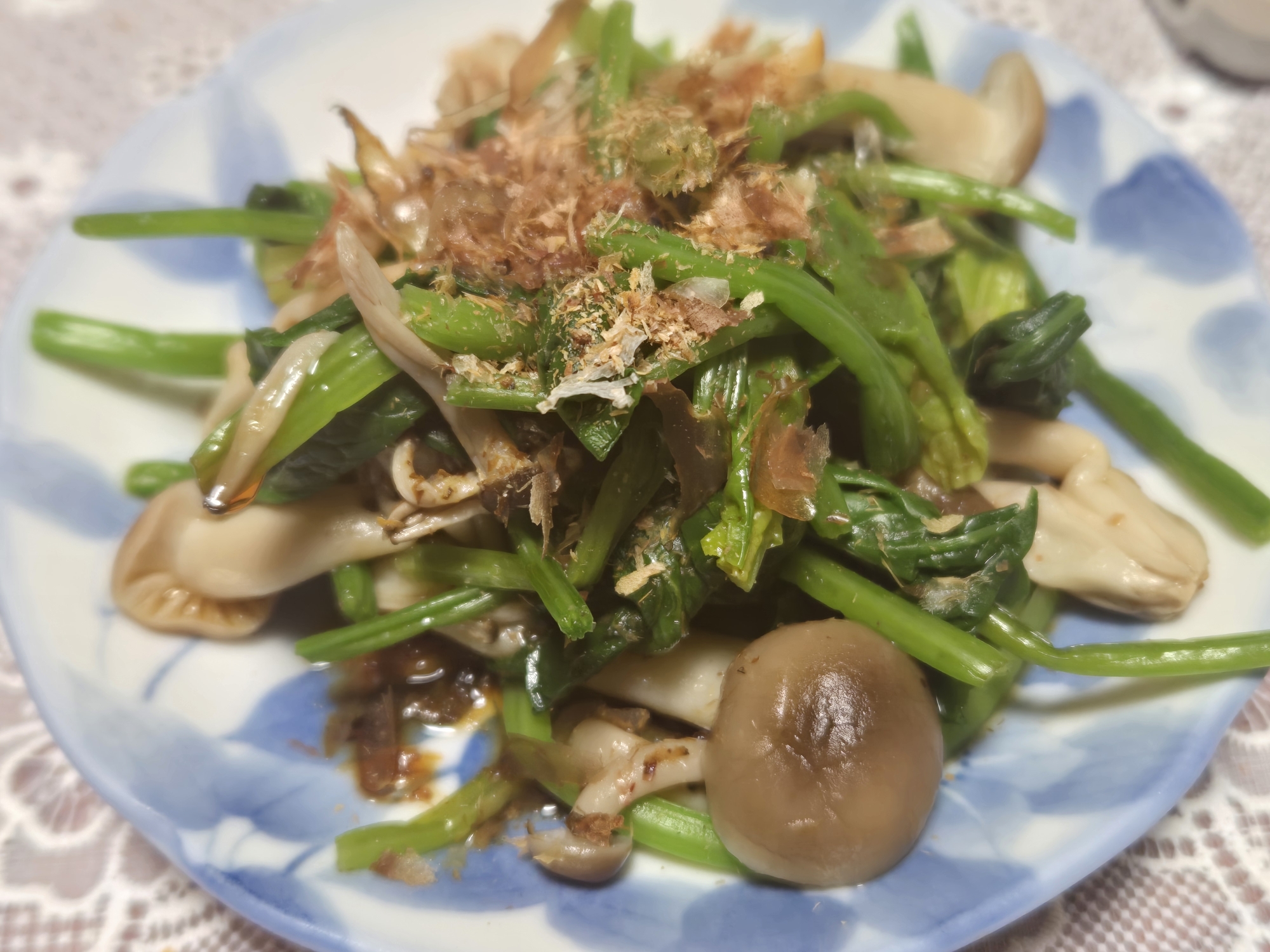 ほうれん草としめじのおかかお浸し