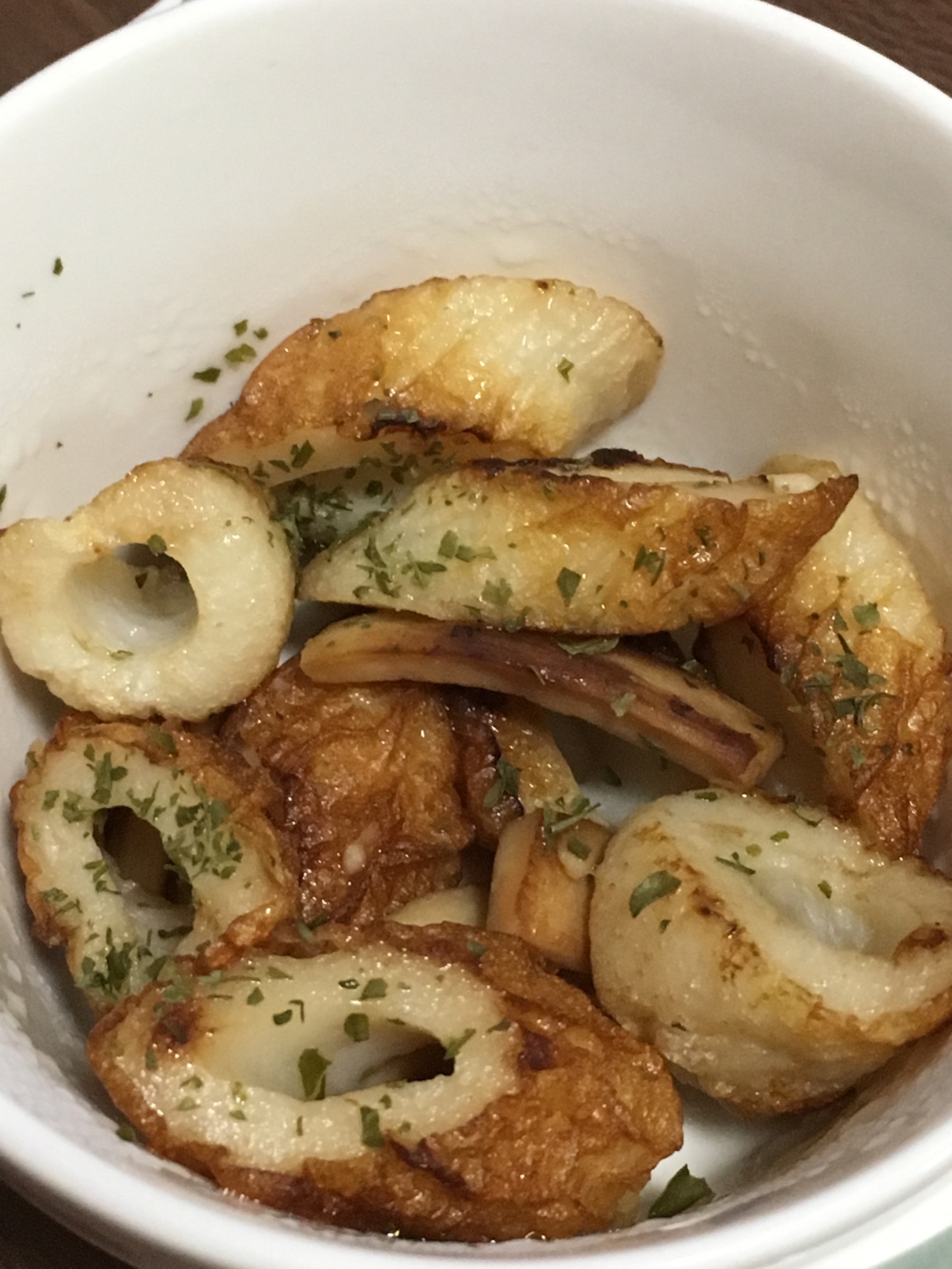 ちくわとエリンギのガーリック炒め