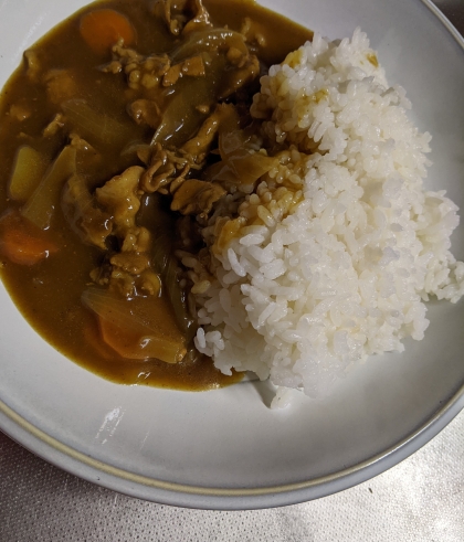 カレー♪隠し味♪りんご♪