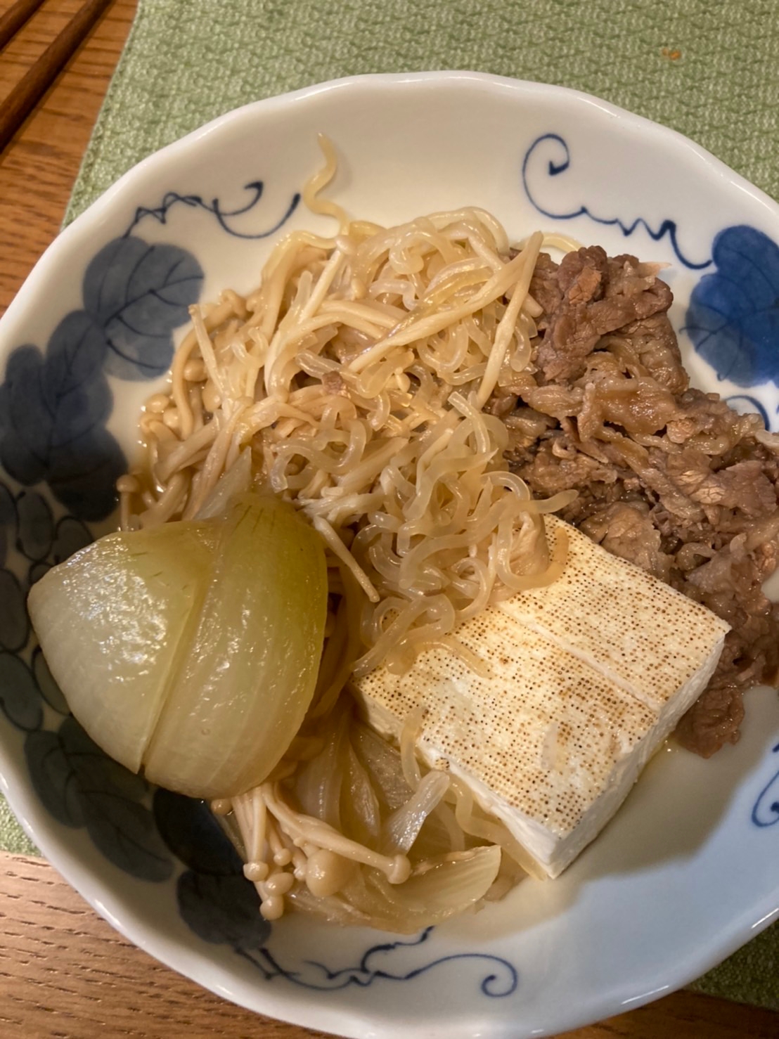 簡単、美味しい肉豆腐