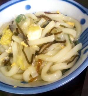 ダイエットにも☆調味料いらずの煮込みうどん