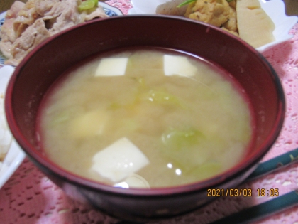 キャベツとじゃが芋の味噌汁