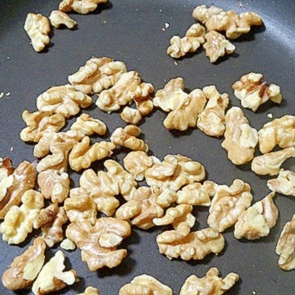 うちの下ごしらえ 生くるみを自家焙煎 レシピ 作り方 By おいしんぼ 楽天レシピ うちの下ごしらえ 生くるみを自家焙煎 レシピ 作り方 By おいしんぼ 楽天レシピ