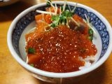 たまには贅沢！三点盛り海鮮丼