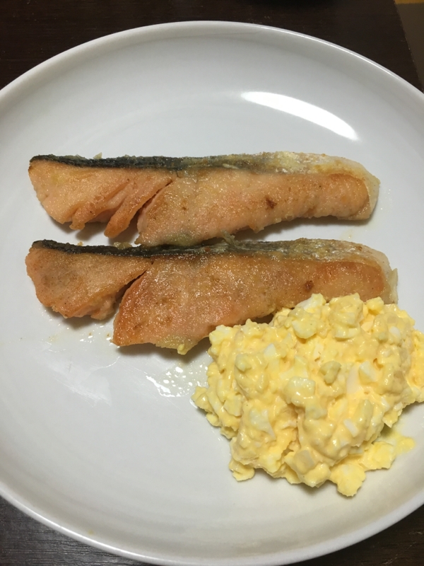 鮭のムニエル タルタルソース レシピ 作り方 By ちび助115 楽天レシピ 鮭のムニエル タルタルソース レシピ 作り方 By ちび助115 楽天レシピ