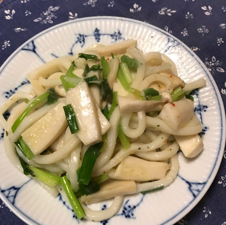 エリンギとネギのゴマ油うどん