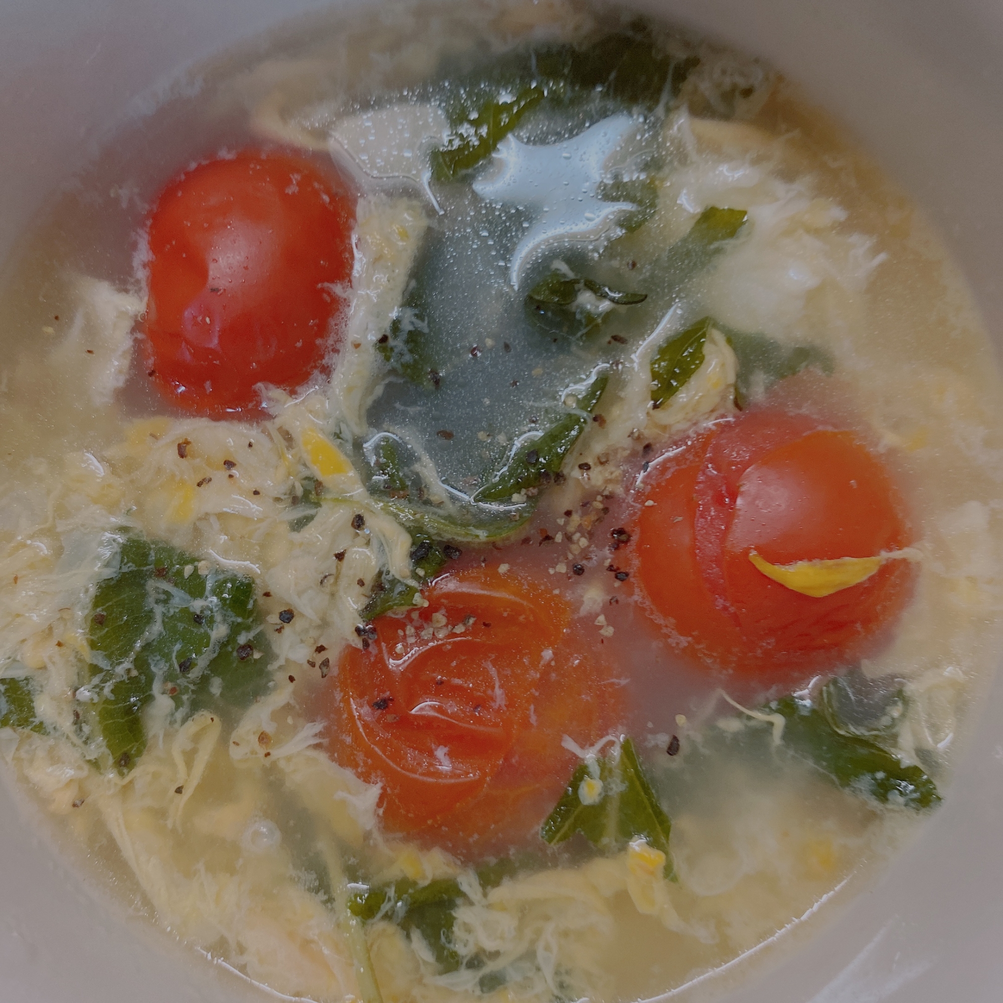 大葉とミニトマトのスープ