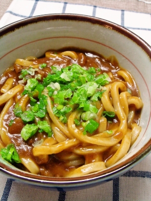 レトルトカレーで簡単♪旨いカレーうどん