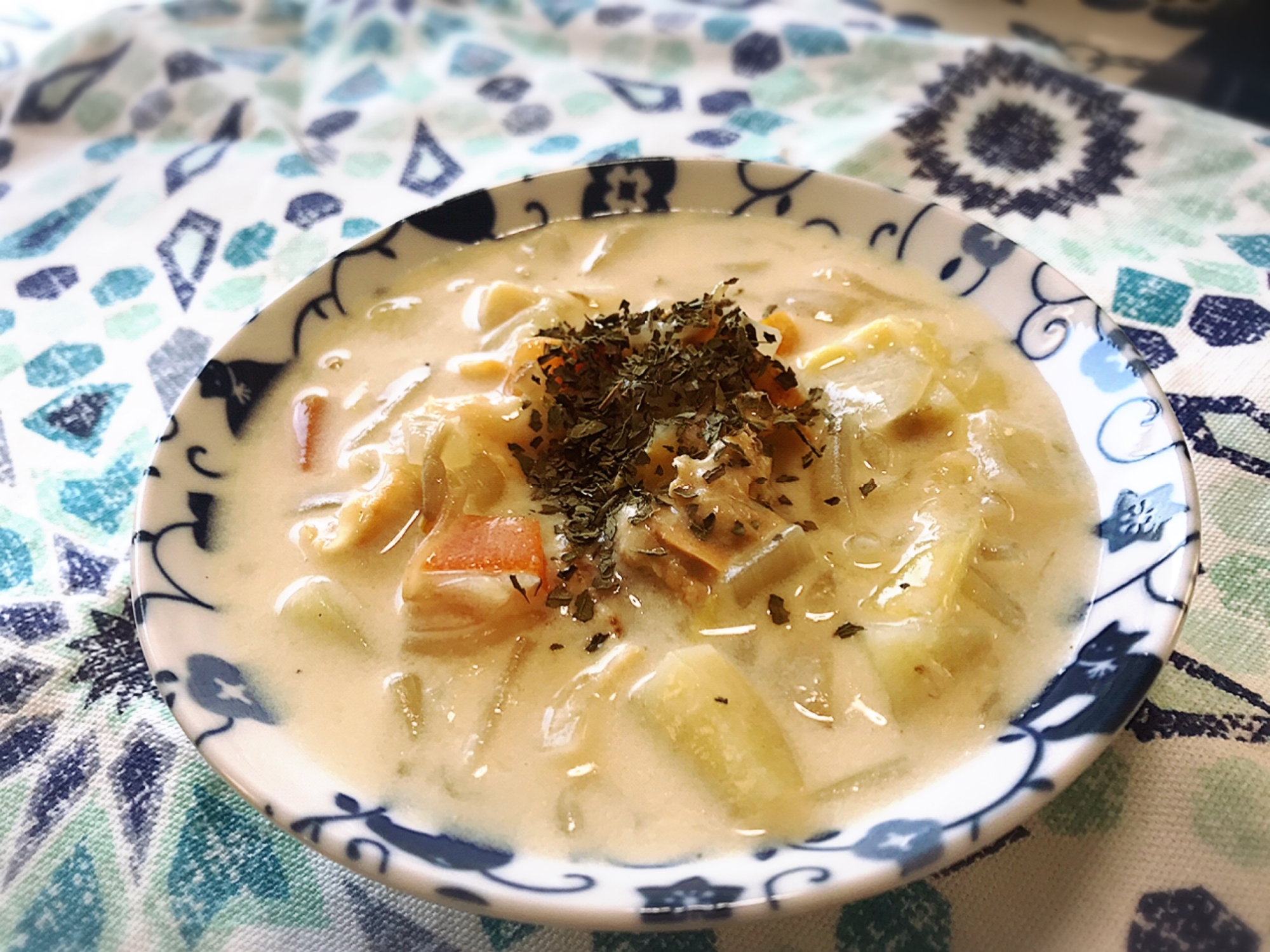 サーモス鍋で帆立とお野菜たっぷりクラムチャウダー