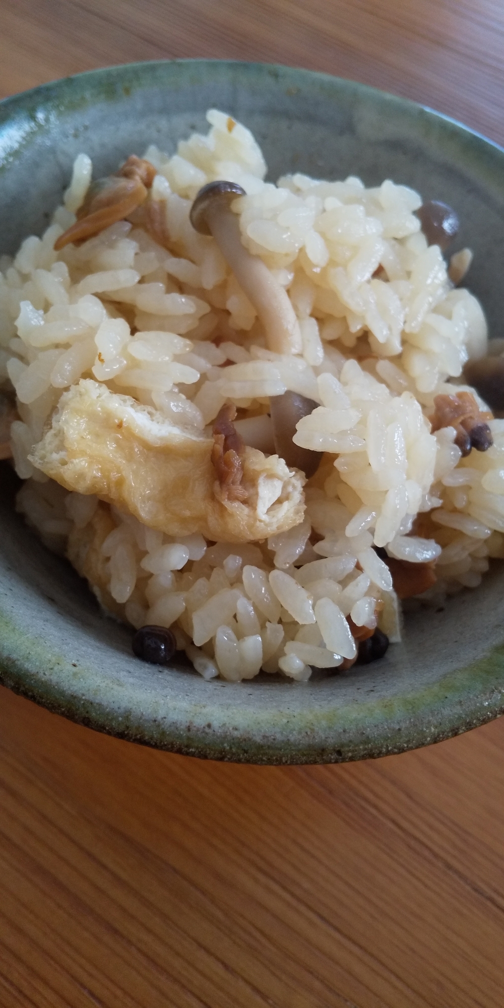 しめじと油揚げとあさり佃煮の炊き込み御飯☆