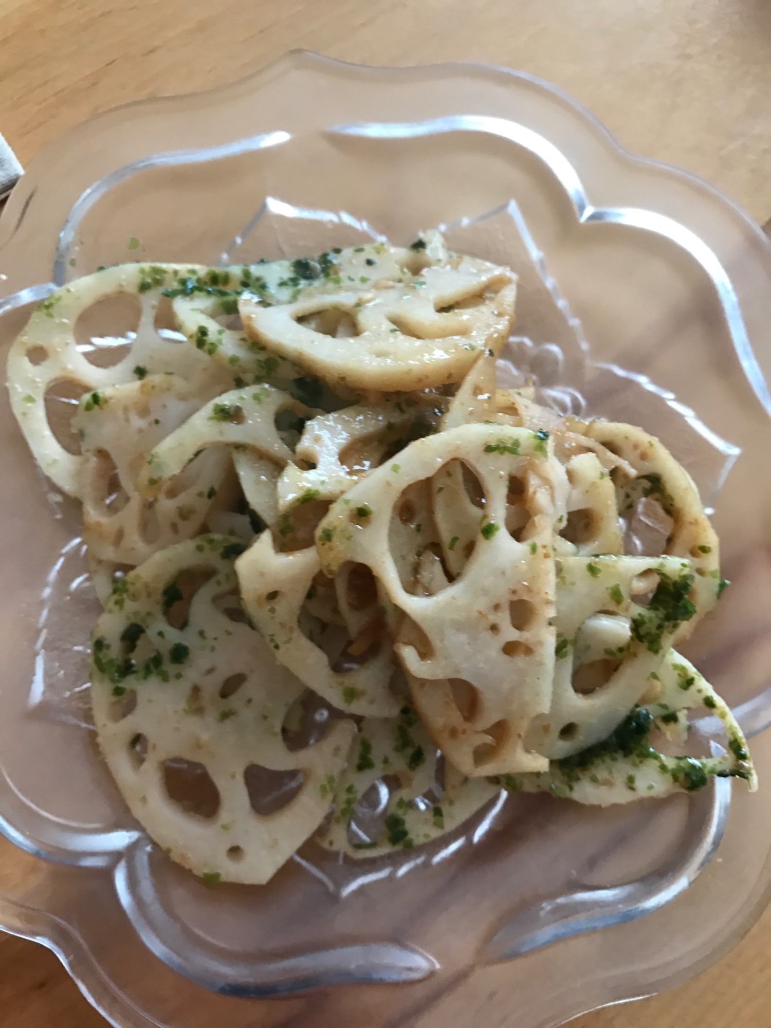 焼肉だれで簡単！レンコンの青のり炒め