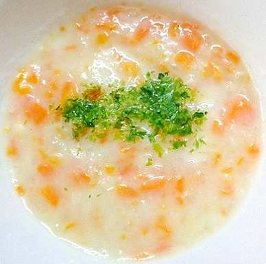 離乳食中期　３種の野菜と青海苔入りクリームスープ