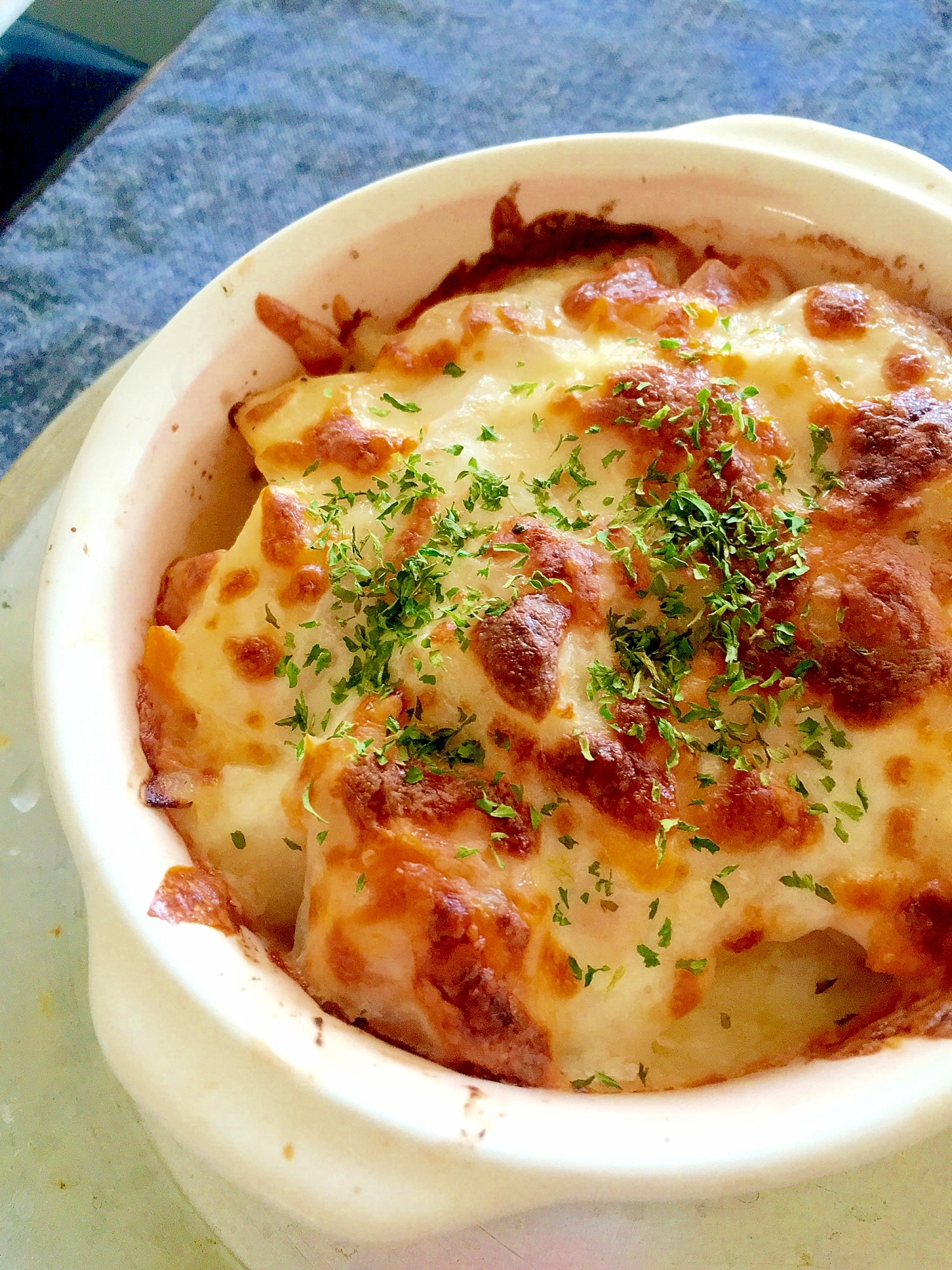 ごろポテにんじんのマヨチーズ焼き♩余った肉じゃがで