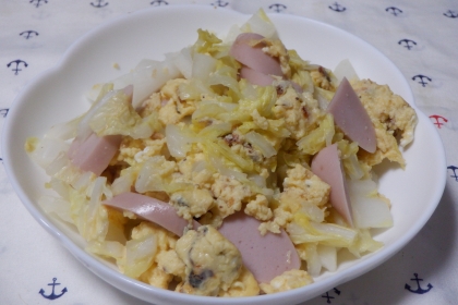 白菜とウインナーの卵炒め