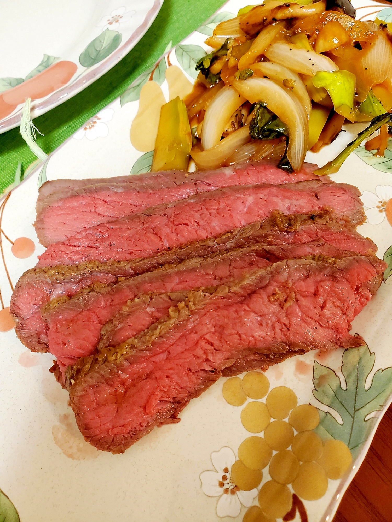 炊飯器で作るローストビーフ