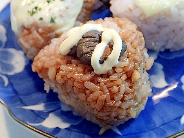 醬油風味　キューちゃんマヨの雑穀焼きおにぎり