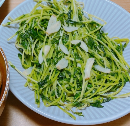 ちゃちゃっと美味い♪豆苗炒め