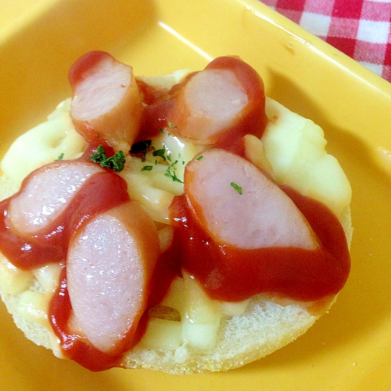 イングリッシュマフィン☆お花ウインナーとチーズ