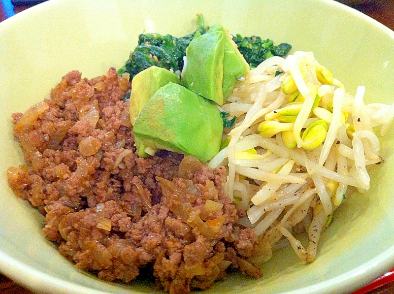 牛そぼろ焼肉丼