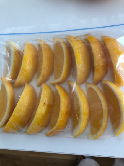 沢山のレモンを貰ったので。冷凍できるとは知らずうまく保存できてよかったです！