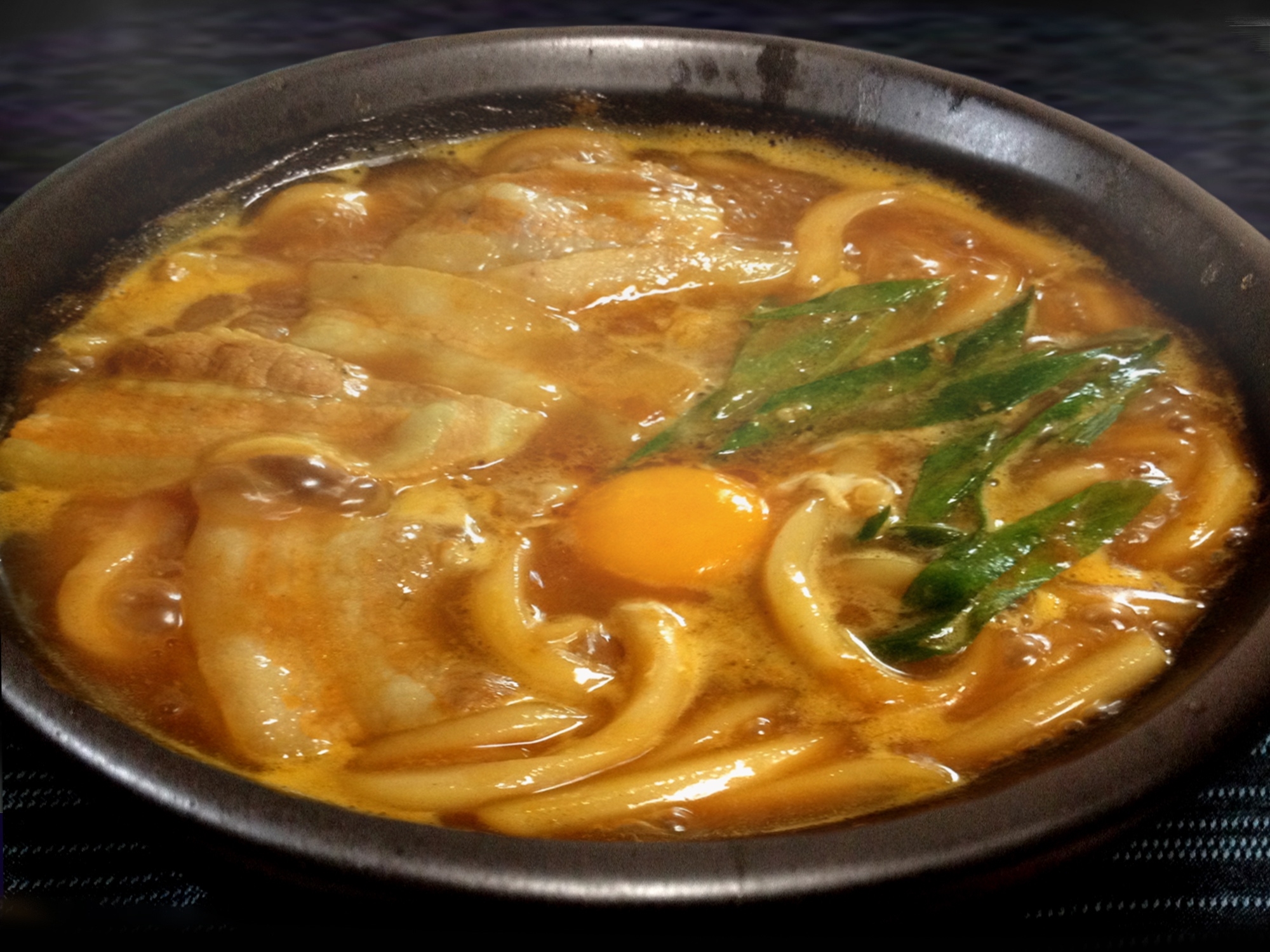 カレー煮込みうどん 669kcal