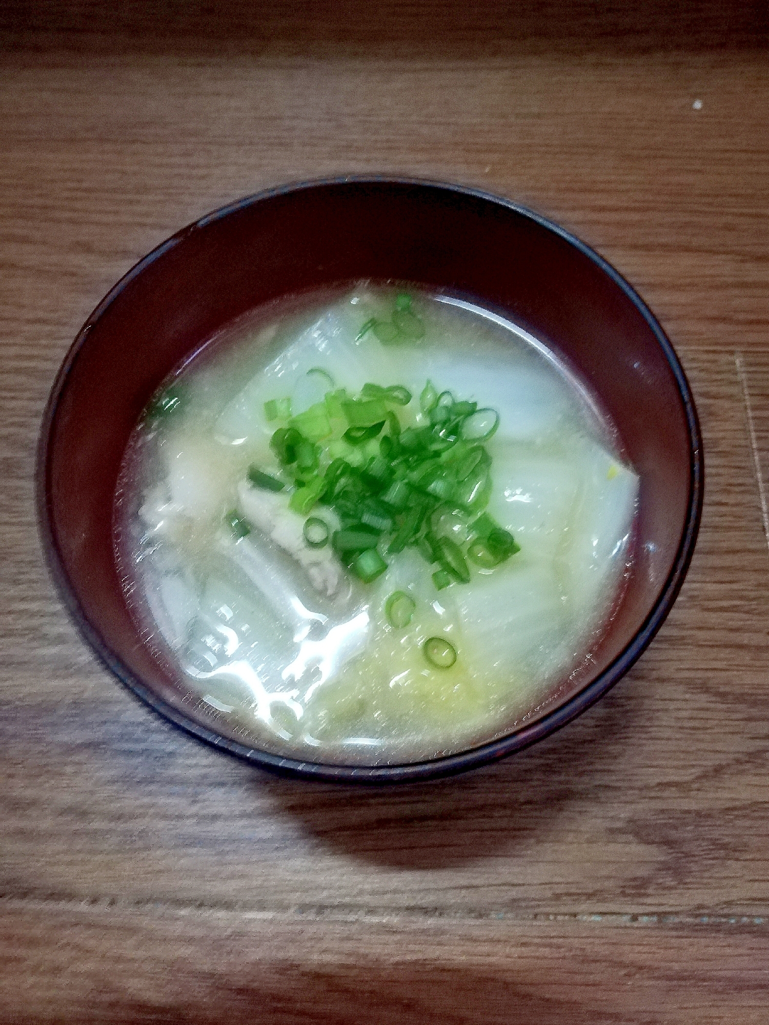 大根と白菜と鶏もも肉のお味噌汁