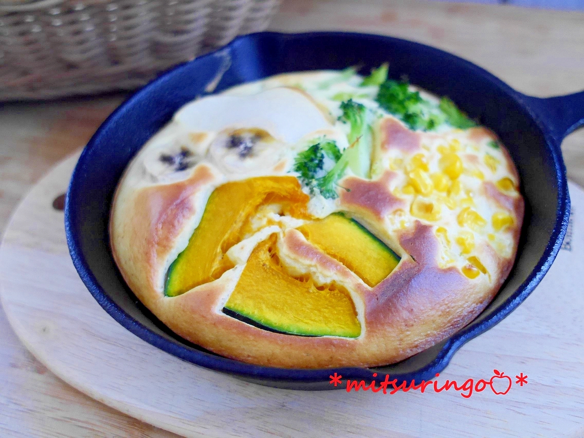 スキレットで具だくさんパンケーキ