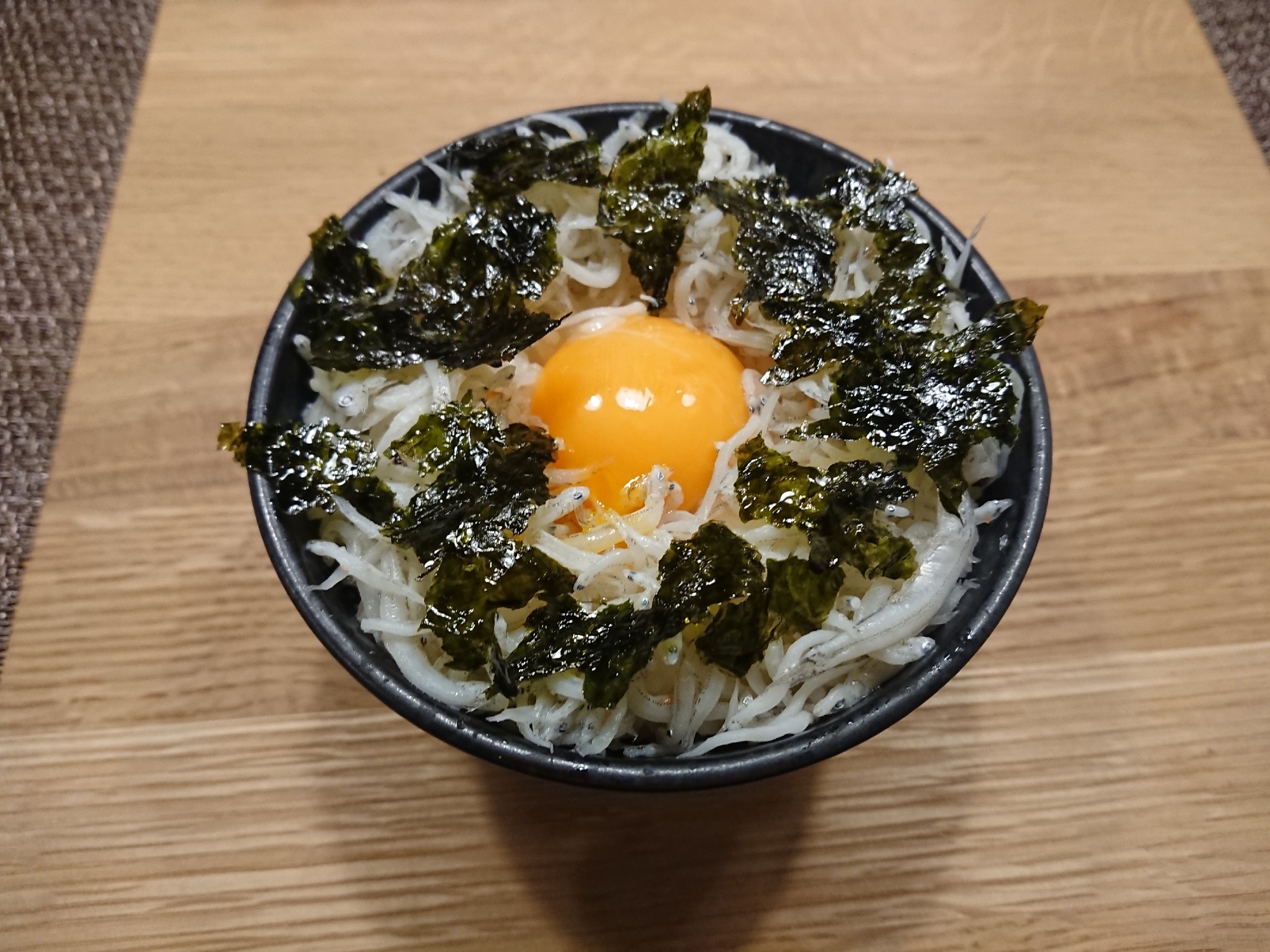 韓国風釜揚げしらす丼