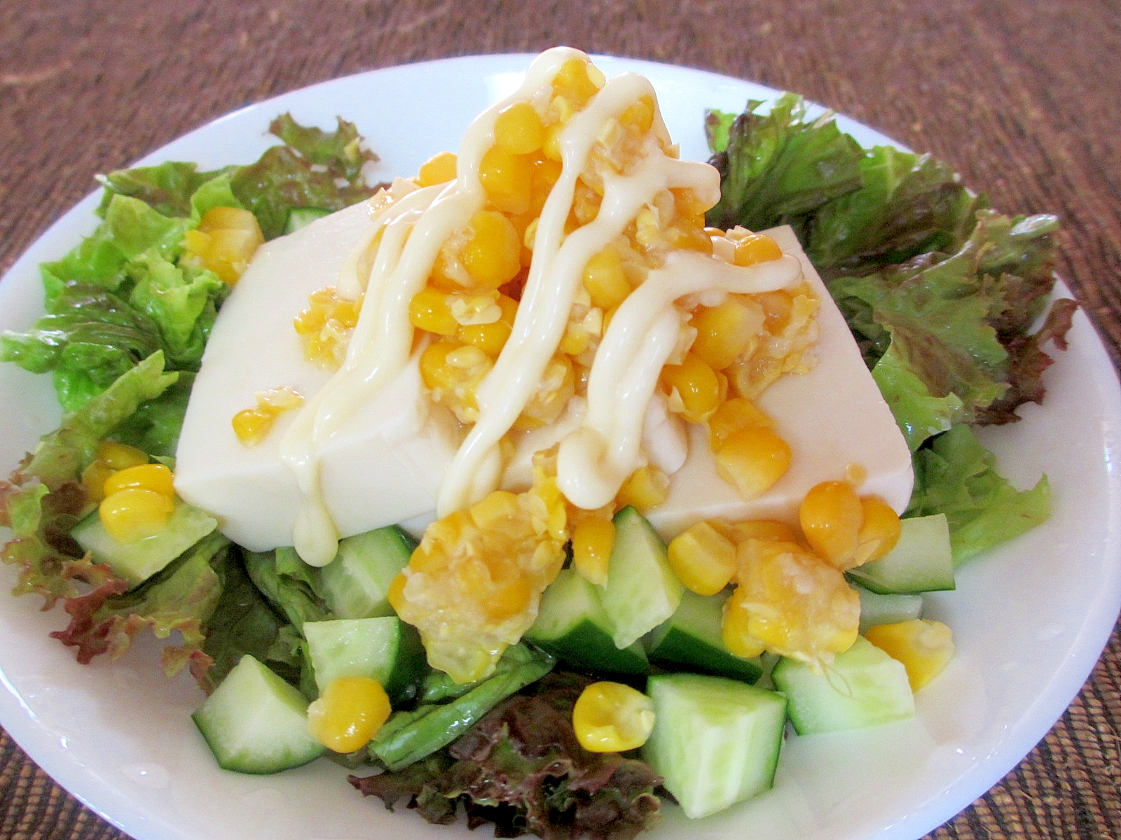 コーンマヨ豆腐サラダ