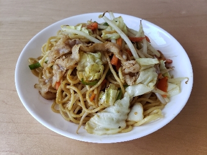 暑くてバテバテの時に、スパイシーなカレー焼きそば♪は、食欲増しました。
美味しかったです(^_^)