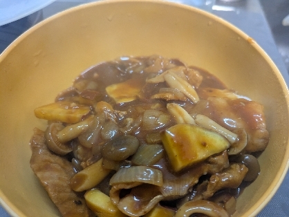 豚肉で☆しめじとサツマイモのハヤシライス☆