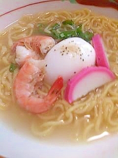 豚軟骨でスープのラーメン