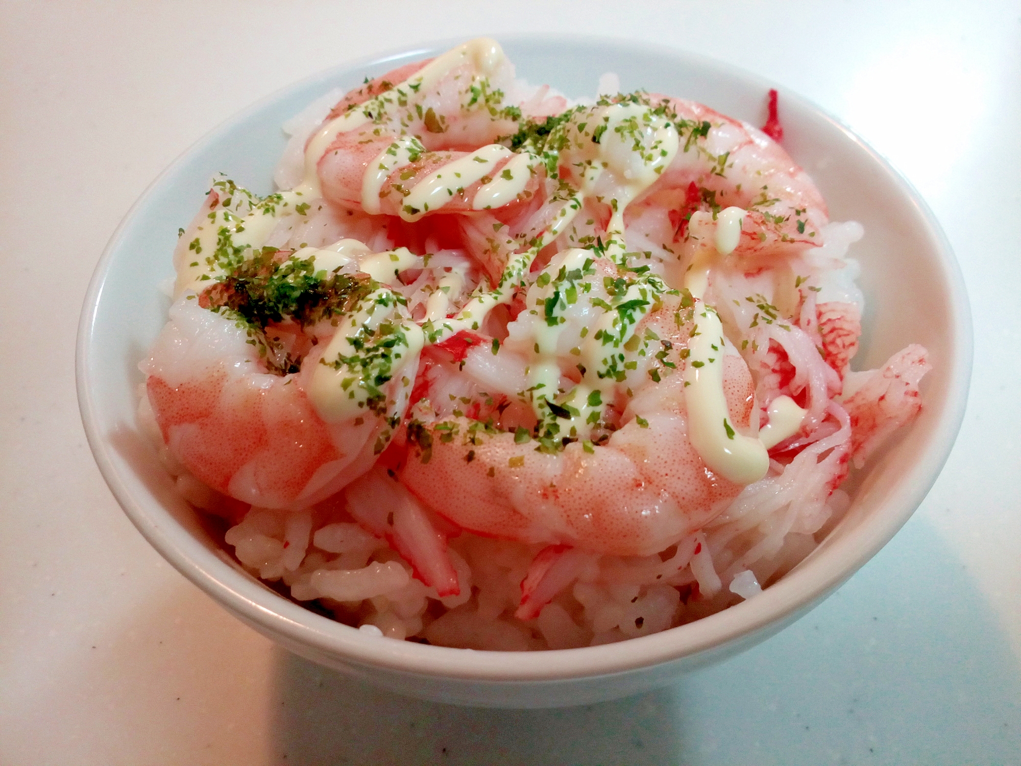 つゆ マヨで シーサラダとボイル海老のご飯 レシピ 作り方 By ぷ みぃまま 楽天レシピ