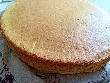 何にでも応用できる ふわふわスポンジケーキ レシピ 作り方 By ピンクラム 楽天レシピ