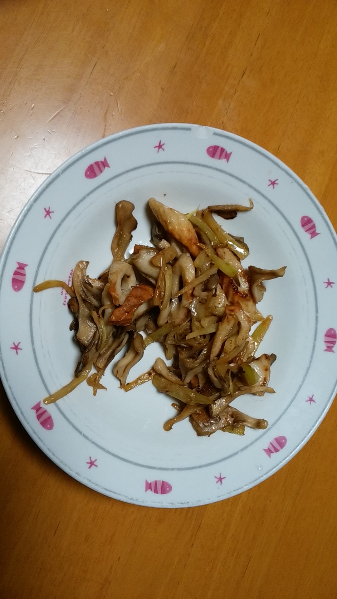 チクワ・マイタケ・ブロッコリーの茎の白味噌マヨ炒め