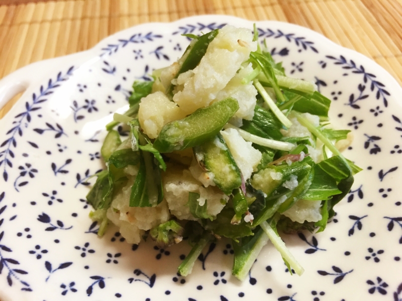 水菜とアスパラ入りポテトサラダ