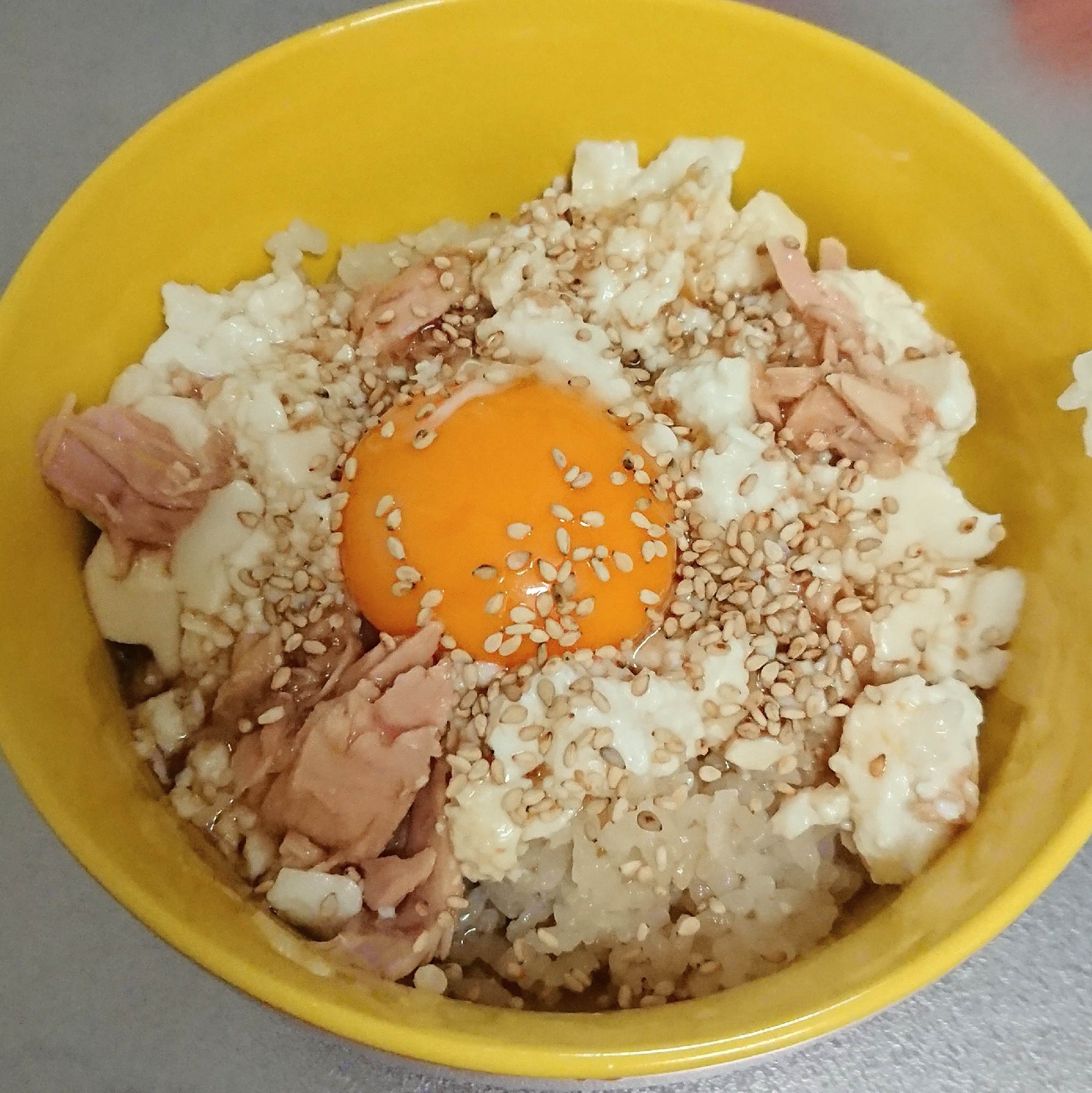 簡単ランチ！豆腐とツナのどんぶり