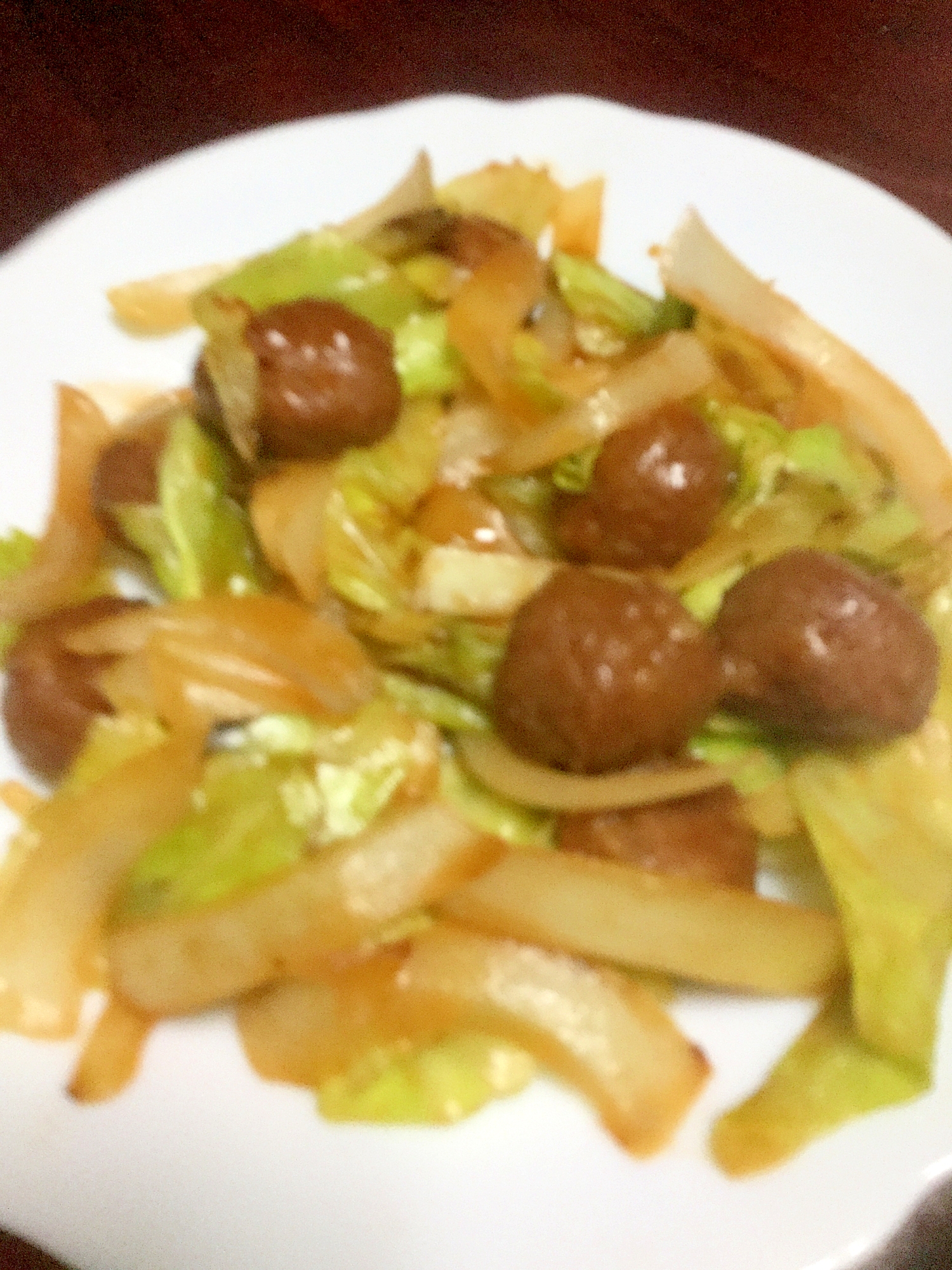 イシイのミートボールとキャベツの炒め物 レシピ 作り方 By とりあえず乾杯 楽天レシピ