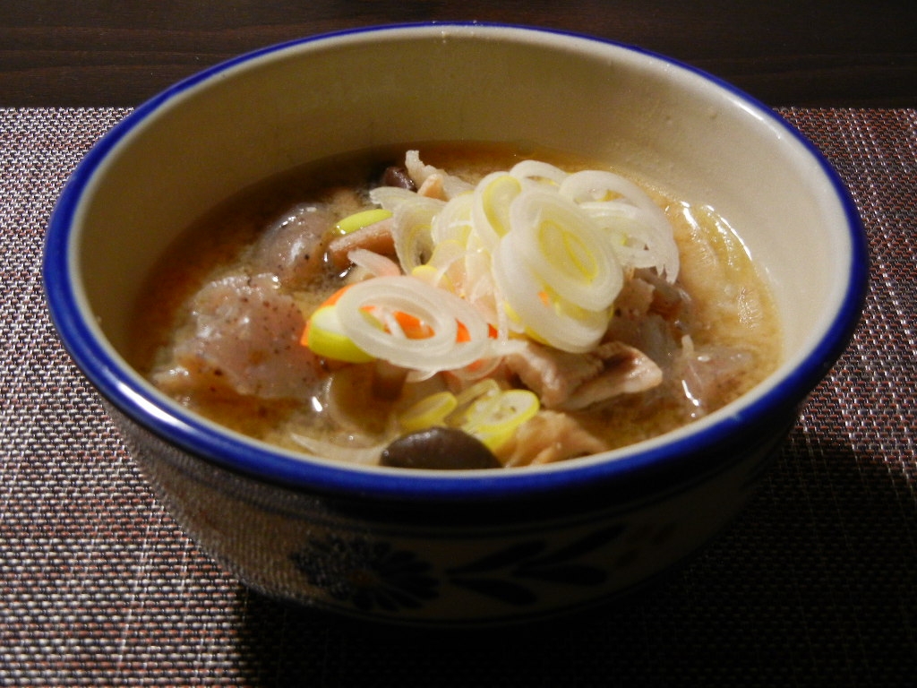 こんにゃくたっぷり豚汁