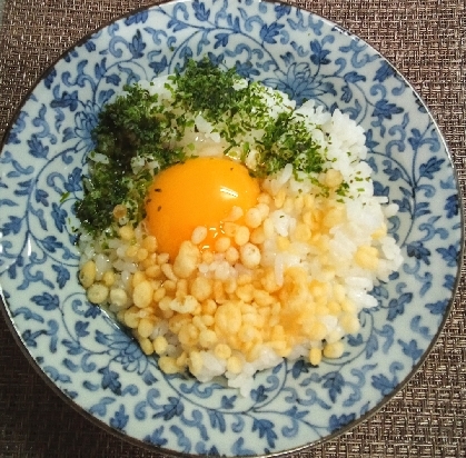あおさ&天かすのシンプル卵かけご飯
