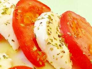 モッツアレラチーズとトマトのサラダ