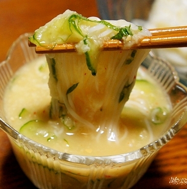 とろろきゅうりの冷や汁風そうめん