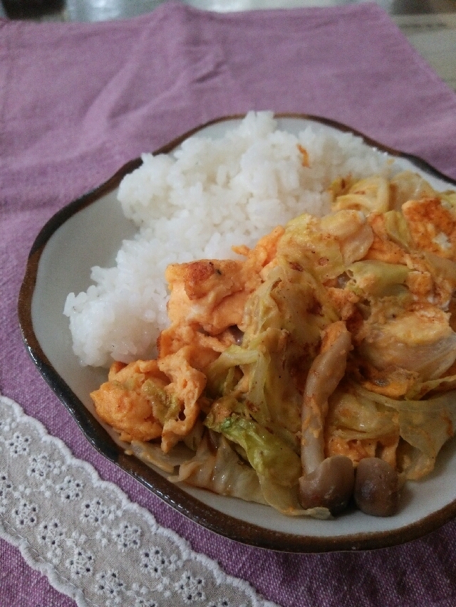 しめじレタスのオムレツ丼