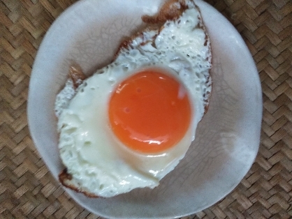 幼児食 バターと出汁の香りがほんのり♪ 目玉焼き