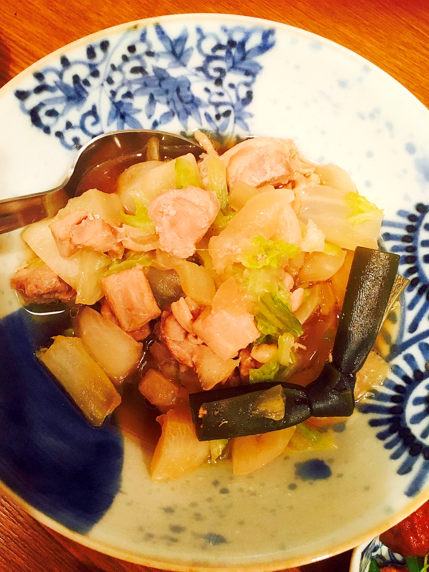 カブと白菜と鶏もも肉の煮物