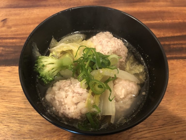 もち麦肉団子と白菜のスープ