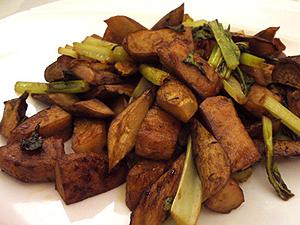 有機小松菜&有機ごぼうと薩摩揚げのピリカラ炒め