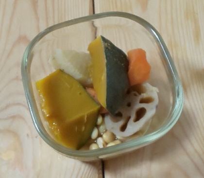 れんこんとかぼちゃと大豆の煮物